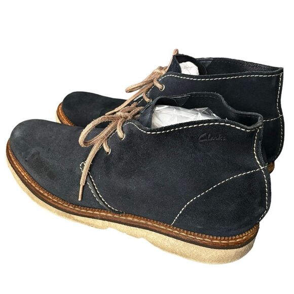 CLARKS Dark Blue Suede Chukka Boots Men’s Size 9 Lace Up Cream Laces Stitching main image 8